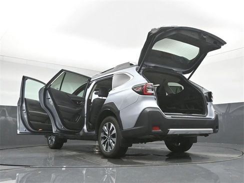 Used 2023 Subaru Outback Touring XT image 54