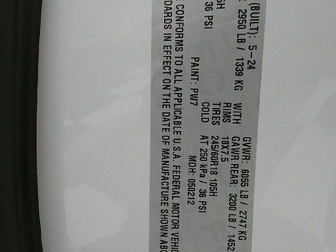 Used 2024 Chrysler Pacifica Limited w/ Trailer Tow Group FWD image 32