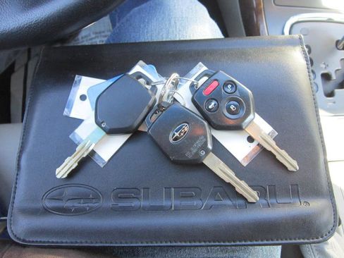 Used 2009 Subaru Legacy 2.5i Limited image 24