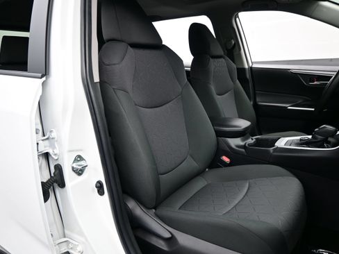 Used 2024 Toyota RAV4 XLE w/ Convenience Package AWD/4WD image 14