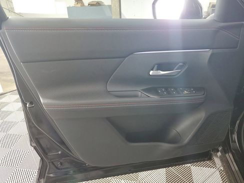 New 2026 Nissan Kicks SR image 27