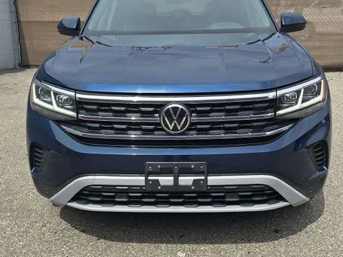 Used 2020 Volkswagen Atlas Cross Sport SEL AWD/4WD image 3
