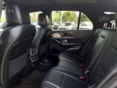 Used 2021 Mercedes-Benz GLE 450 4MATIC image 10