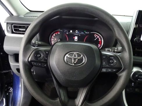 Used 2024 Toyota RAV4 XLE AWD/4WD image 6