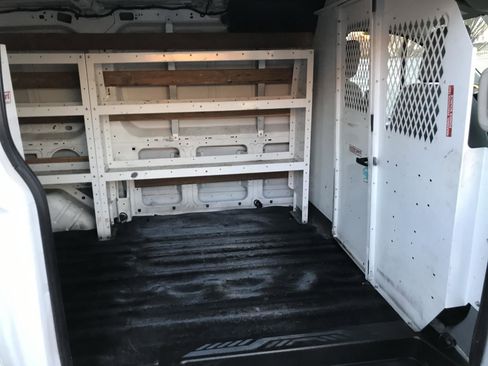 Used 2015 Ford Transit 250 130 Low Roof w/ Exterior Upgrade Package image 18