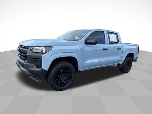 Used 2025 Chevrolet Colorado W/T w/ WT Custom Package RWD image 1