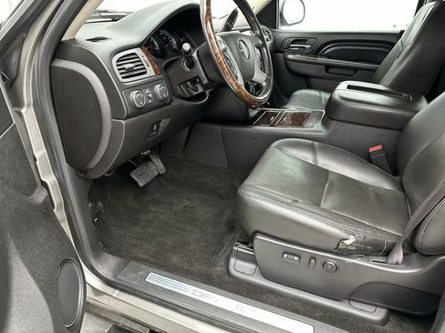 Used 2013 GMC Sierra 2500 Denali w/ Suspension Package, Off-Road image 12