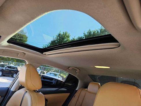 Used 2020 Nissan Sentra SV w/ SV Premium Package FWD image 15