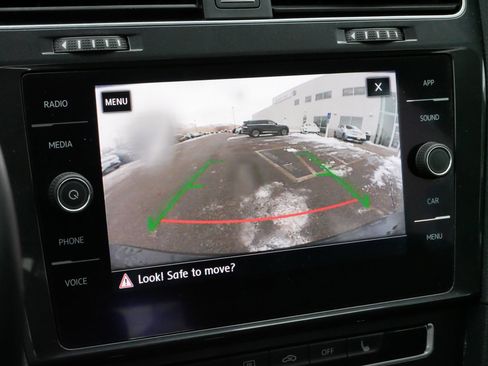 Used 2018 Volkswagen Golf Alltrack SE image 29