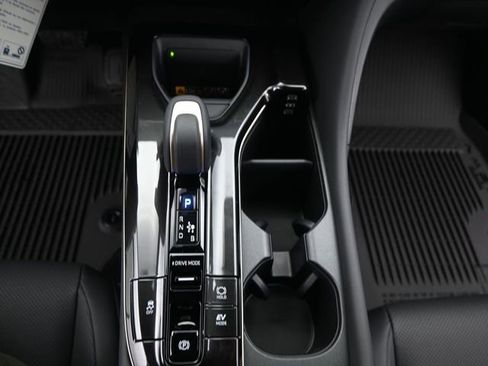 New 2026 Toyota Crown XLE image 7