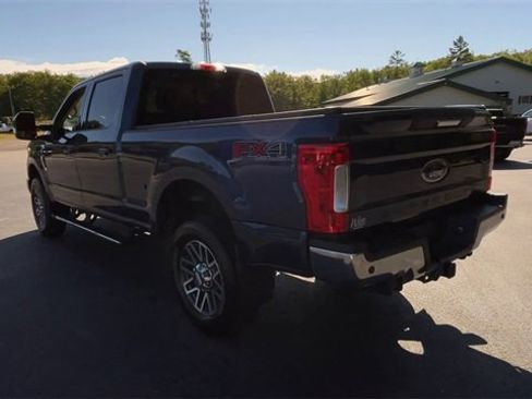 Used 2017 Ford F250 Lariat w/ FX4 Off-Road Package image 7