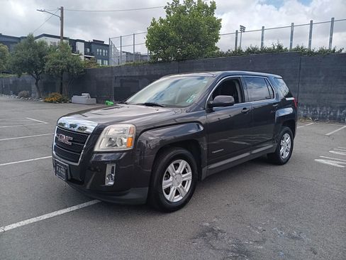 Used 2015 GMC Terrain SLE FWD image 3