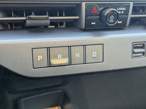 New 2026 Nissan Leaf Platinum+ w/ Cargo Package (Platinum+) image 17