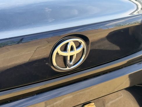 Used 2023 Toyota Corolla LE image 8