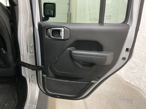 Used 2024 Jeep Wrangler Rubicon w/ XTREMEE 35" Tire Package image 29