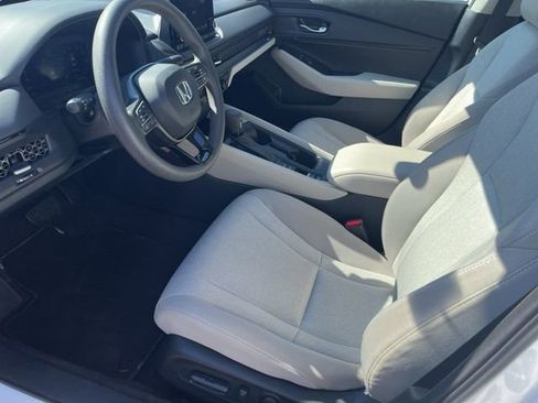 Used 2024 Honda Accord EX image 39