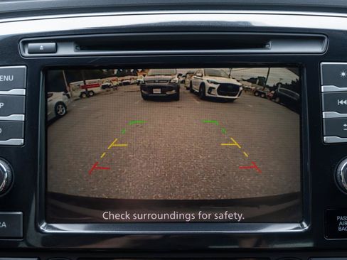 Used 2022 Nissan Maxima SV w/ Floor Mat Group FWD image 25