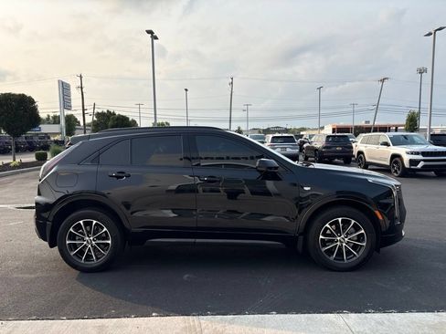 Used 2025 Cadillac XT4 Sport AWD/4WD image 6