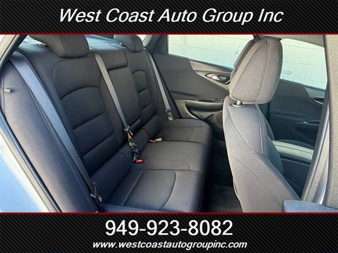 Used 2025 Chevrolet Malibu LT image 9