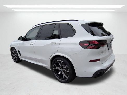 New 2026 BMW X5 xDrive50e w/ M Sport Package AWD/4WD image 6