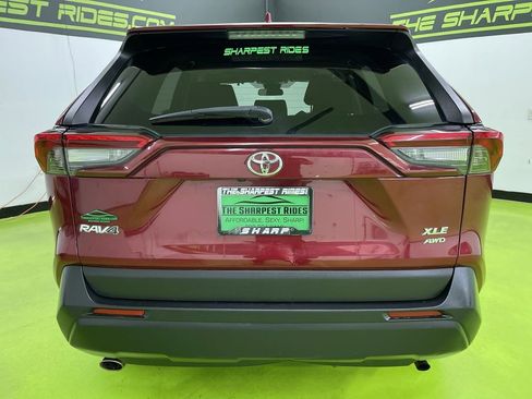 Used 2019 Toyota RAV4 XLE image 8