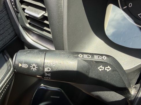Certified 2023 Nissan Rogue SV FWD image 30