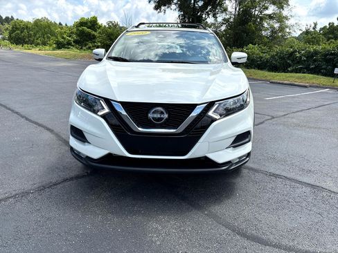 Used 2020 Nissan Rogue Sport SV w/ All-Weather Package image 2