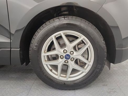 Used 2022 Ford Edge SEL w/ Convenience Package image 25