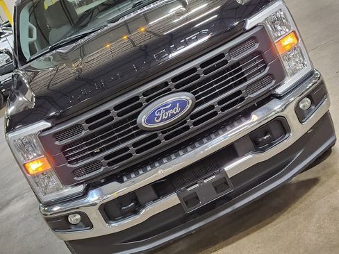 Used 2023 Ford F350 XL w/ XL Chrome Package AWD/4WD image 19