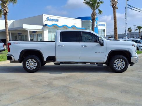 Used 2024 Chevrolet Silverado 2500 LTZ AWD/4WD image 8