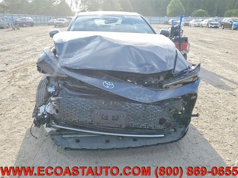 Used 2023 Toyota Crown AWD/4WD image 5
