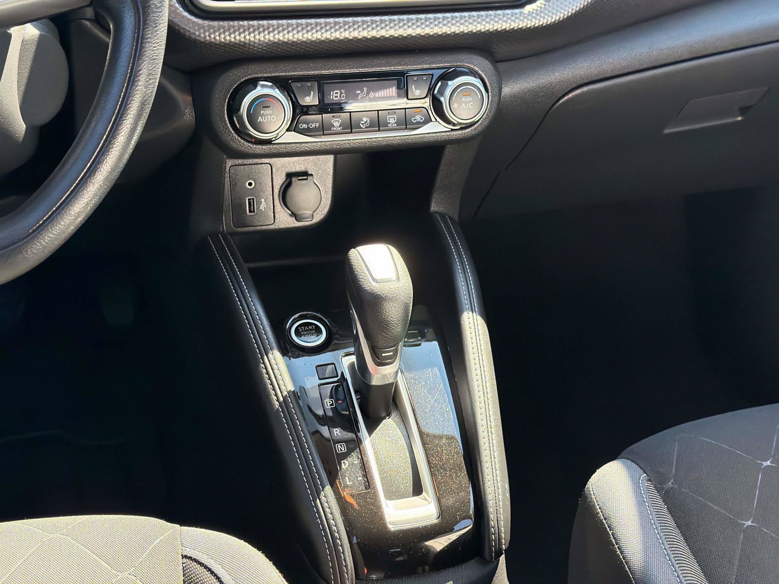 Used 2019 Nissan Kicks S FWD image 22
