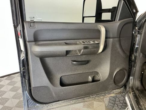 Used 2009 Chevrolet Silverado 2500 W/T AWD/4WD image 8