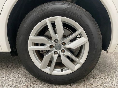 Used 2020 Audi Q5 2.0T Premium image 24