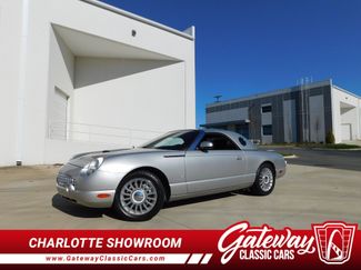 Used 2004 Ford Thunderbird video 1