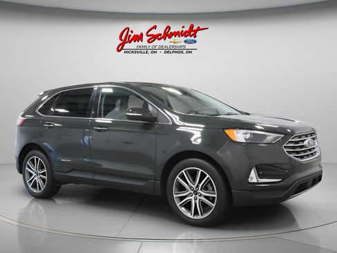 Used 2023 Ford Edge Titanium w/ Class II Trailer Tow Package AWD/4WD image 2