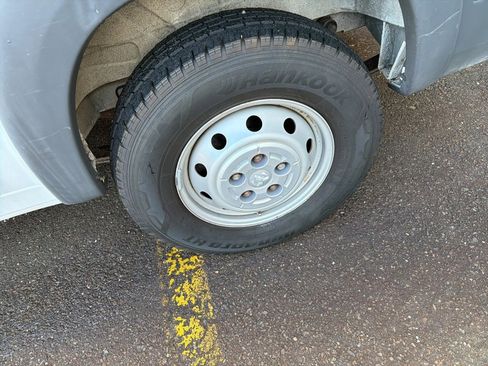 Used 2017 RAM ProMaster 2500 w/ Interior Convenience Group image 17