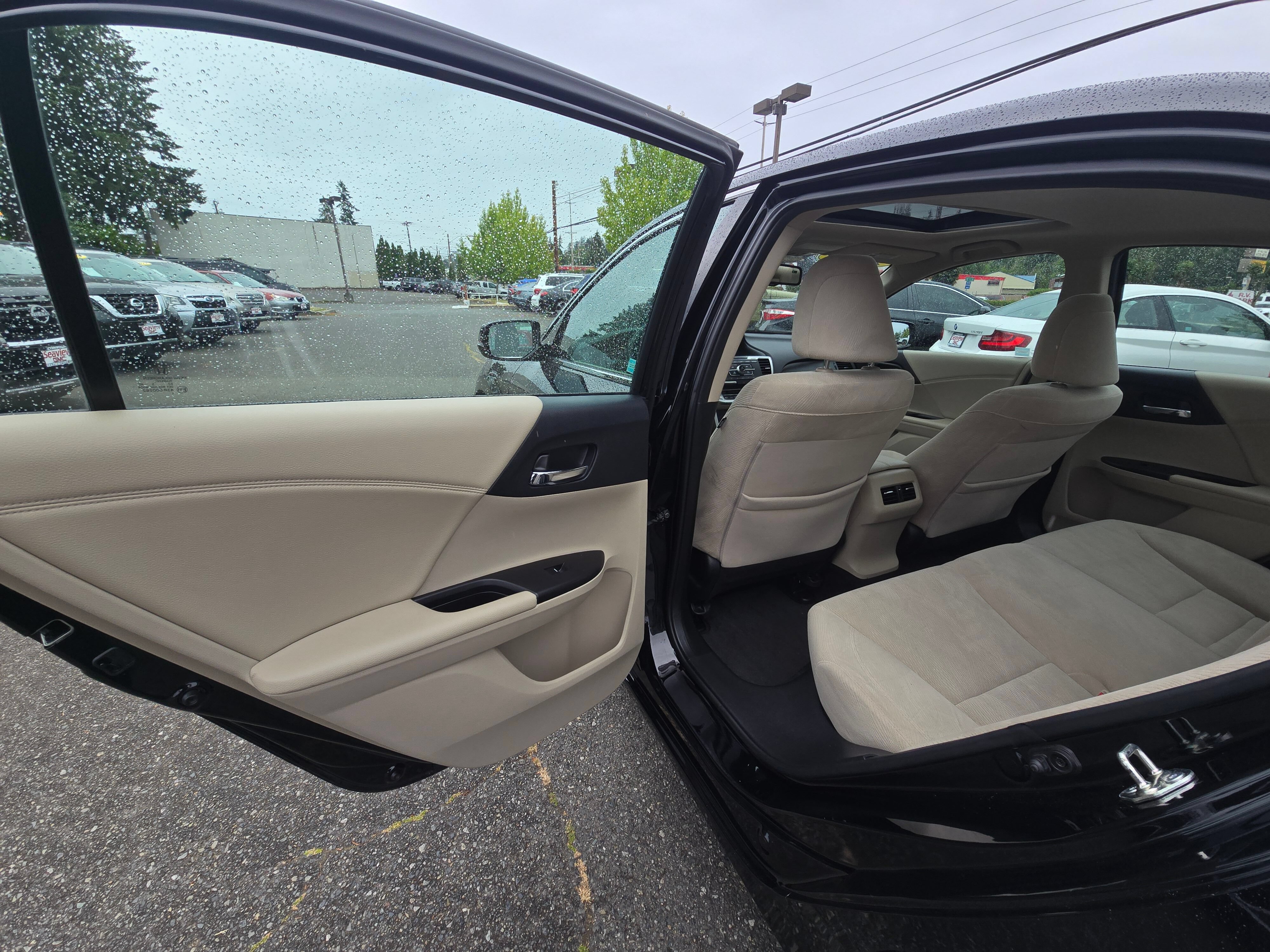 Used 2015 Honda Accord EX image 15