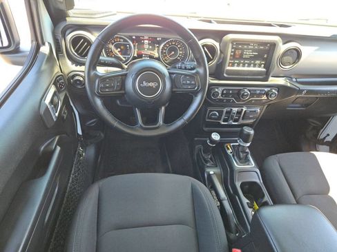 Used 2021 Jeep Wrangler Unlimited Sport AWD/4WD image 25