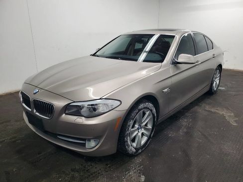 Used 2012 BMW 528i xDrive Sedan image 1
