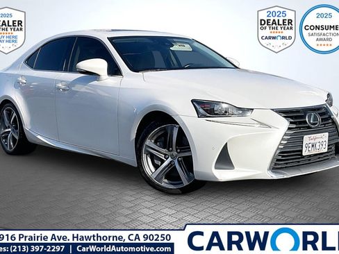 Used 2018 Lexus IS 300 w/ Comfort Package RWD image 1