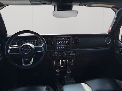 Used 2021 Jeep Gladiator Overland image 22