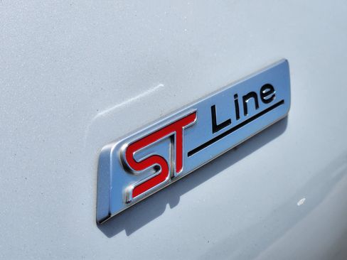 New 2026 Ford Explorer ST-Line w/ ST-Line Street Pack RWD image 9