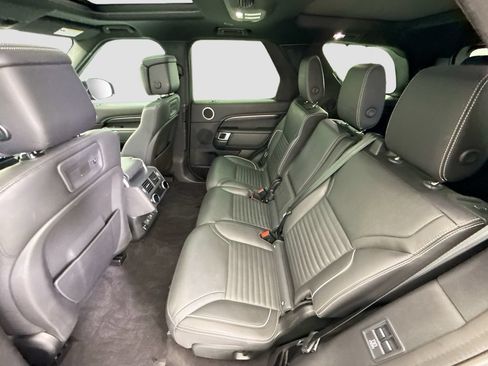 Used 2024 Land Rover Discovery Metropolitan Edition AWD/4WD image 20