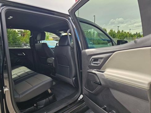 Used 2026 Chevrolet Silverado EV Trail Boss AWD/4WD image 15