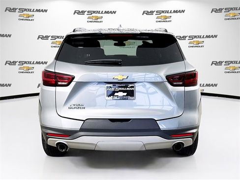 Used 2024 Chevrolet Blazer LT w/ Convenience Package image 6