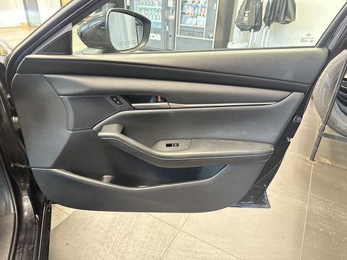 Certified 2022 MAZDA MAZDA3 s image 32