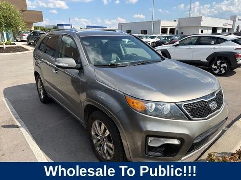 Used 2012 Kia Sorento SX FWD image 1