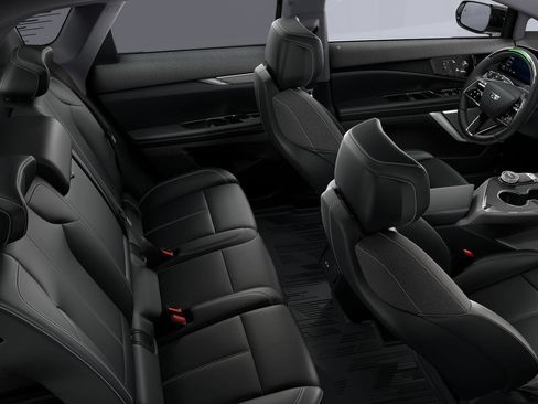 New 2025 Cadillac Optiq Sport 1 w/ LPO, Floor Liner Package image 35