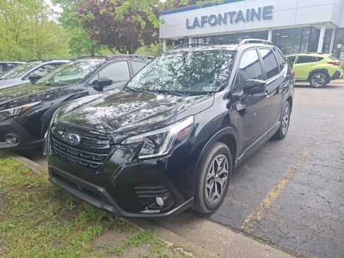 Certified 2023 Subaru Forester Premium AWD/4WD image 1